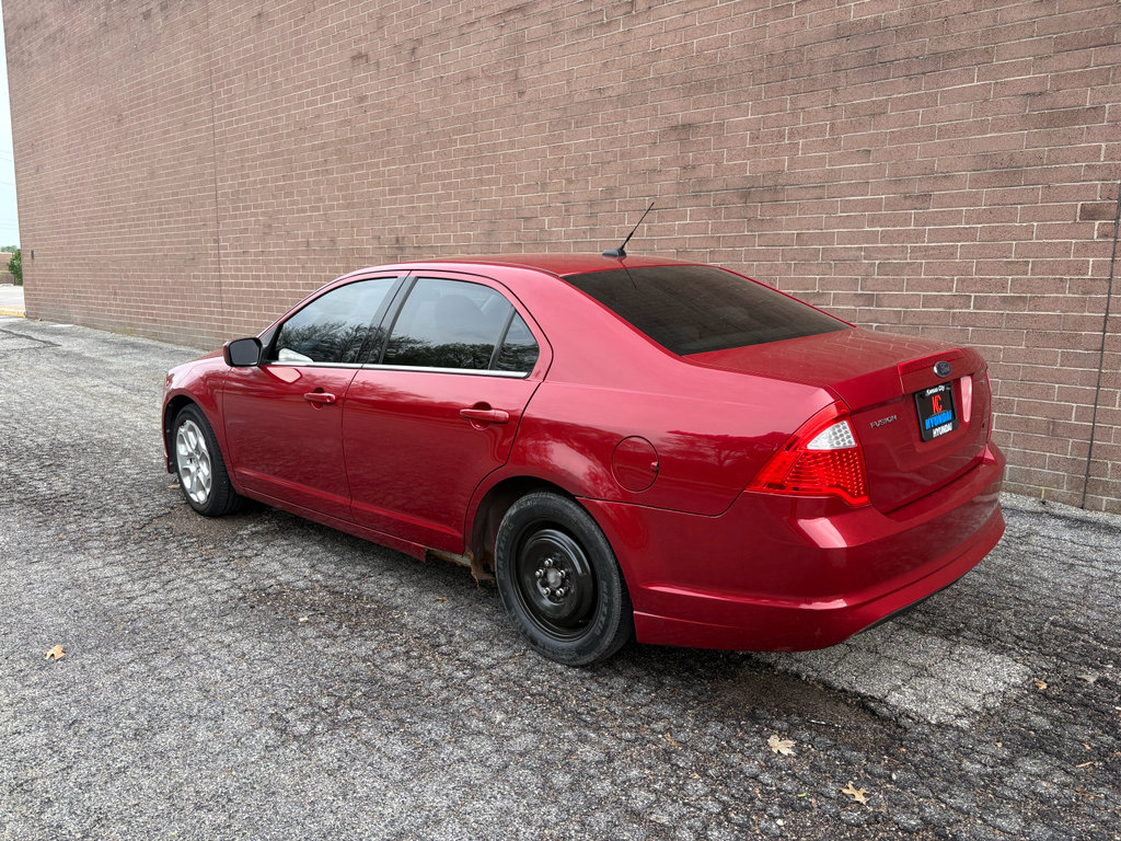 Used 2010 Ford Fusion SE image 3