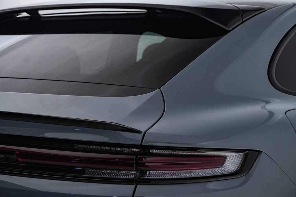 New 2026 Porsche Cayenne Coupe AWD/4WD image 12