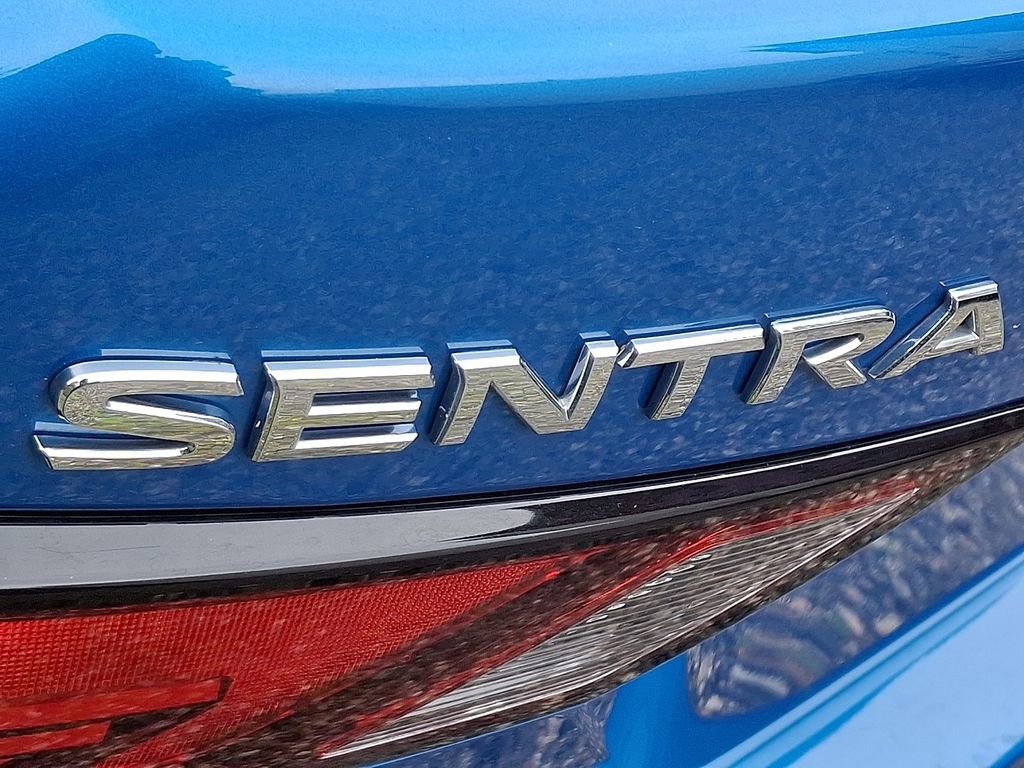 Used 2025 Nissan Sentra SV FWD image 30
