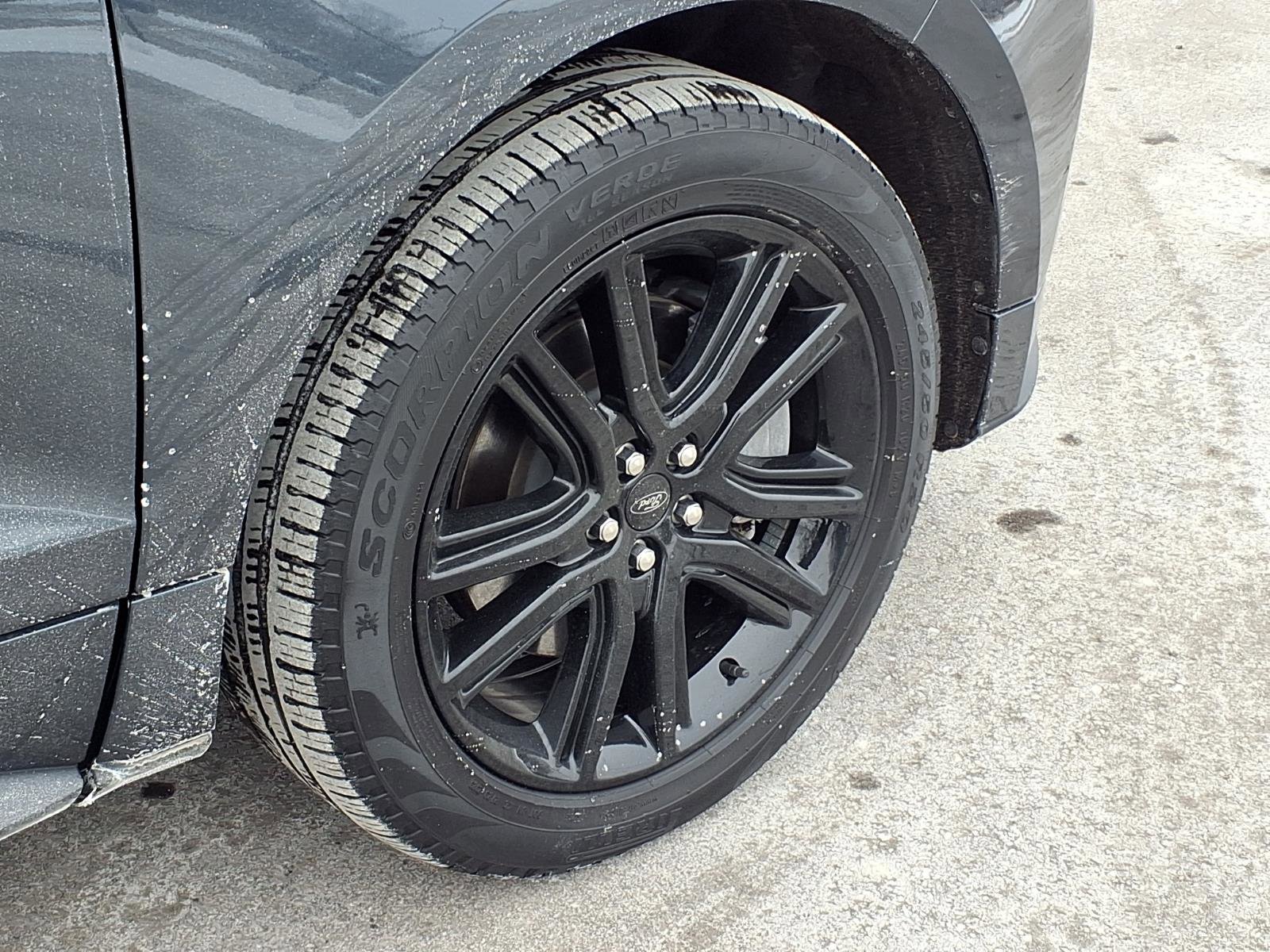 Used 2024 Ford Edge ST-Line image 25