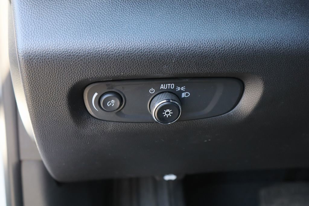 Used 2022 Chevrolet Traverse LT w/ LPO, Floor Liner Package image 11