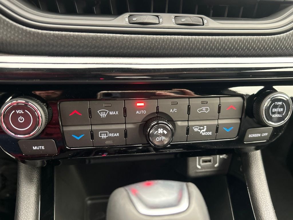 New 2026 Jeep Compass Limited w/ Sun, Sound & Navigation Group AWD/4WD image 15