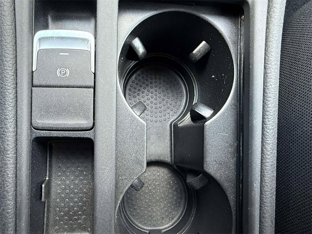 Used 2019 Volkswagen e-Golf SE w/ Driver Assistance Package image 22