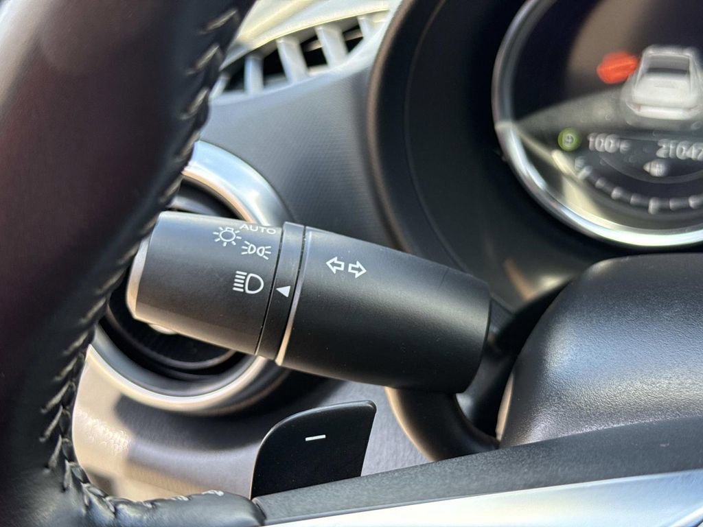 Used 2025 MAZDA MX-5 Miata RF Grand Touring image 32