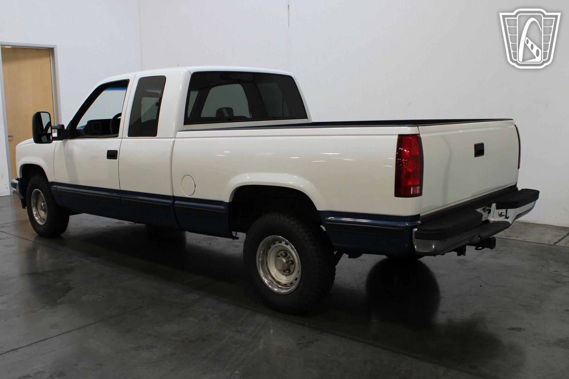 Used 1989 Chevrolet Silverado 1500 2WD Extended Cab image 18