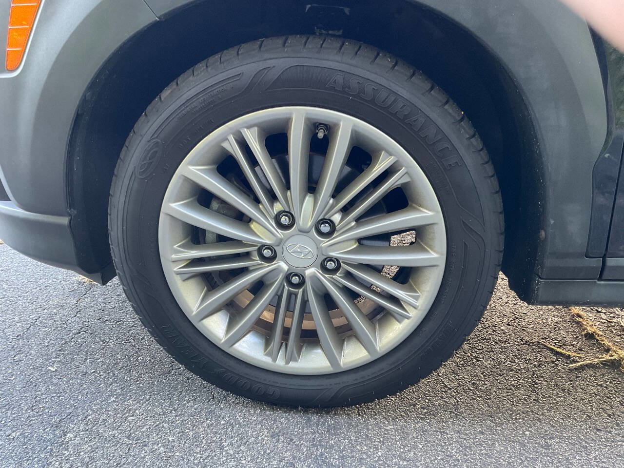 Used 2018 Hyundai Kona SEL image 16