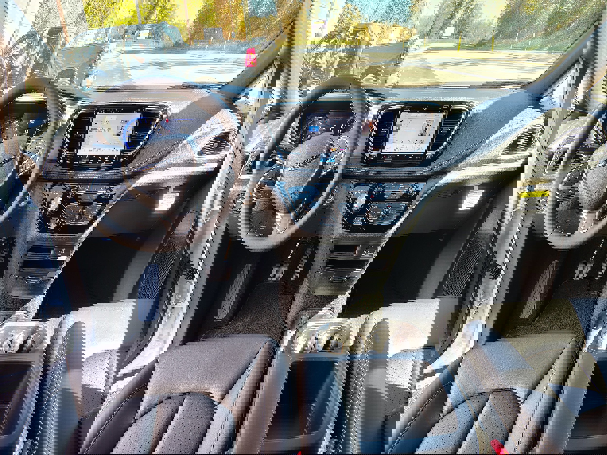 New 2026 Chrysler Pacifica Select image 24