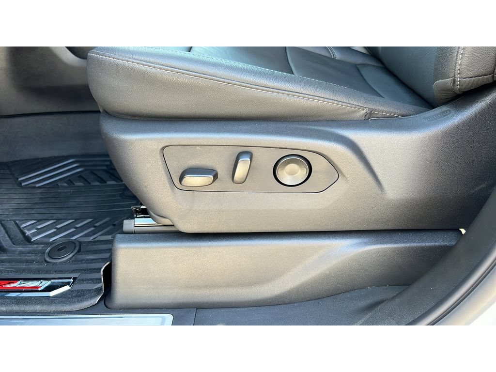 Certified 2026 Chevrolet Silverado 1500 LTZ w/ LTZ Premium Package AWD/4WD image 25