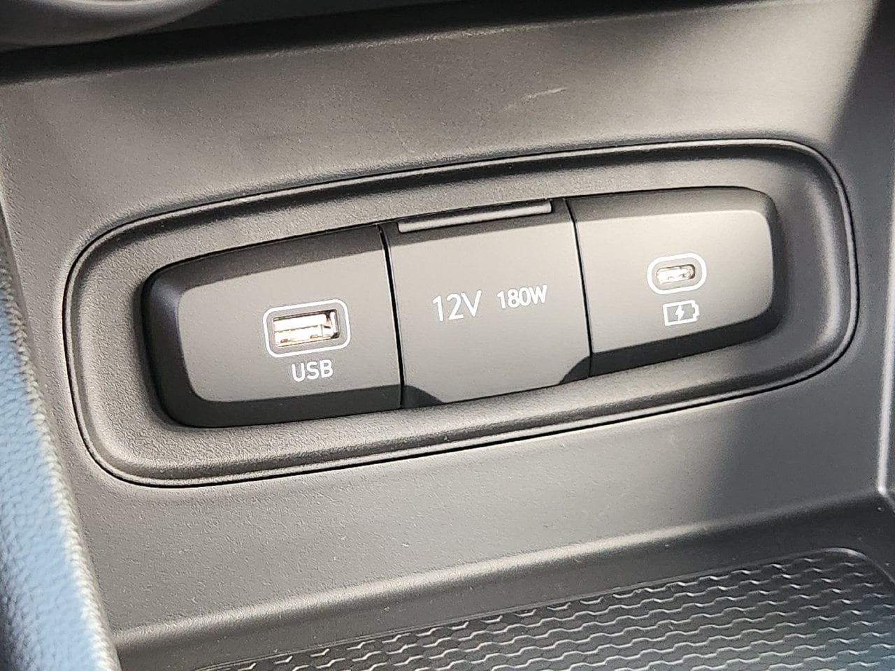 New 2026 Hyundai Venue SE FWD image 17