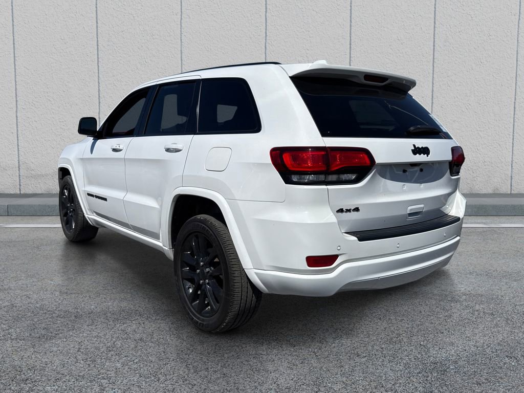 Used 2021 Jeep Grand Cherokee Laredo X AWD/4WD image 5