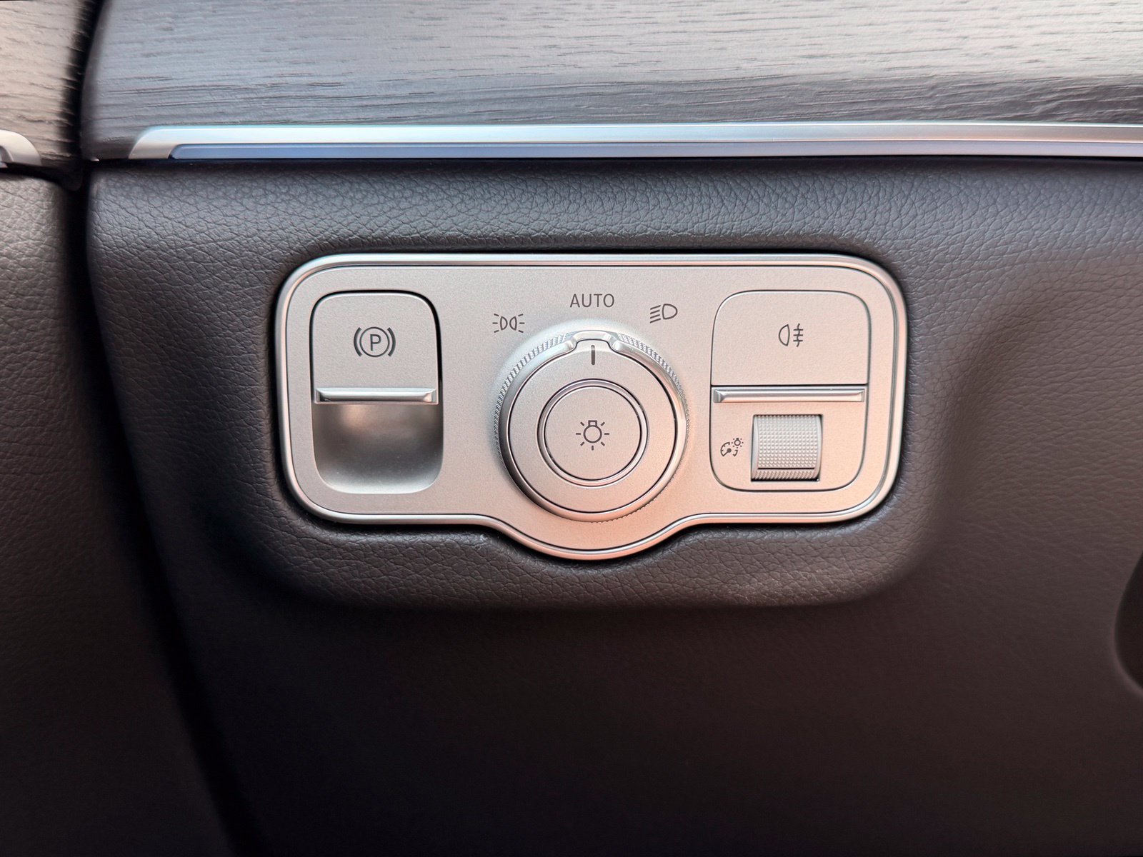 Certified 2026 Mercedes-Benz GLS 450 4MATIC image 25