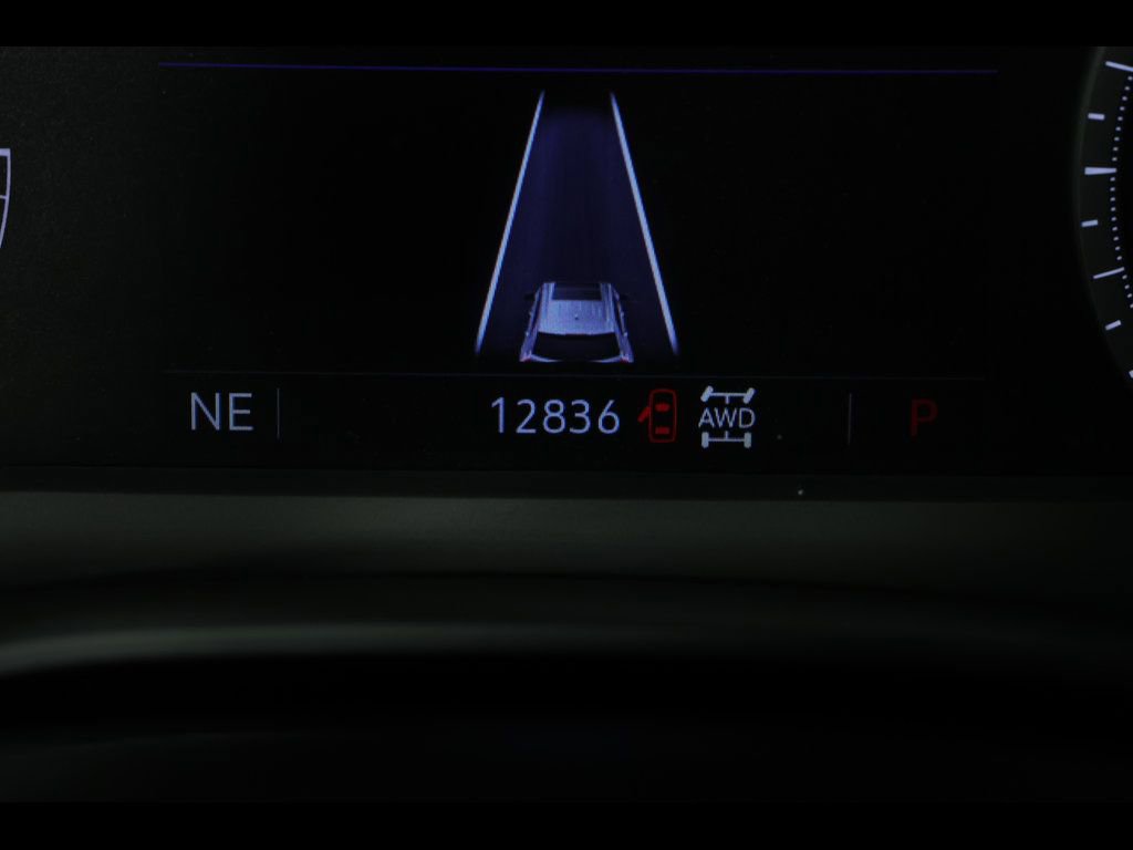 Used 2025 Cadillac XT6 Premium Luxury w/ LPO, Floor Liner Package image 28