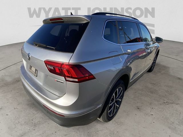 Used 2020 Volkswagen Tiguan SE AWD/4WD image 9