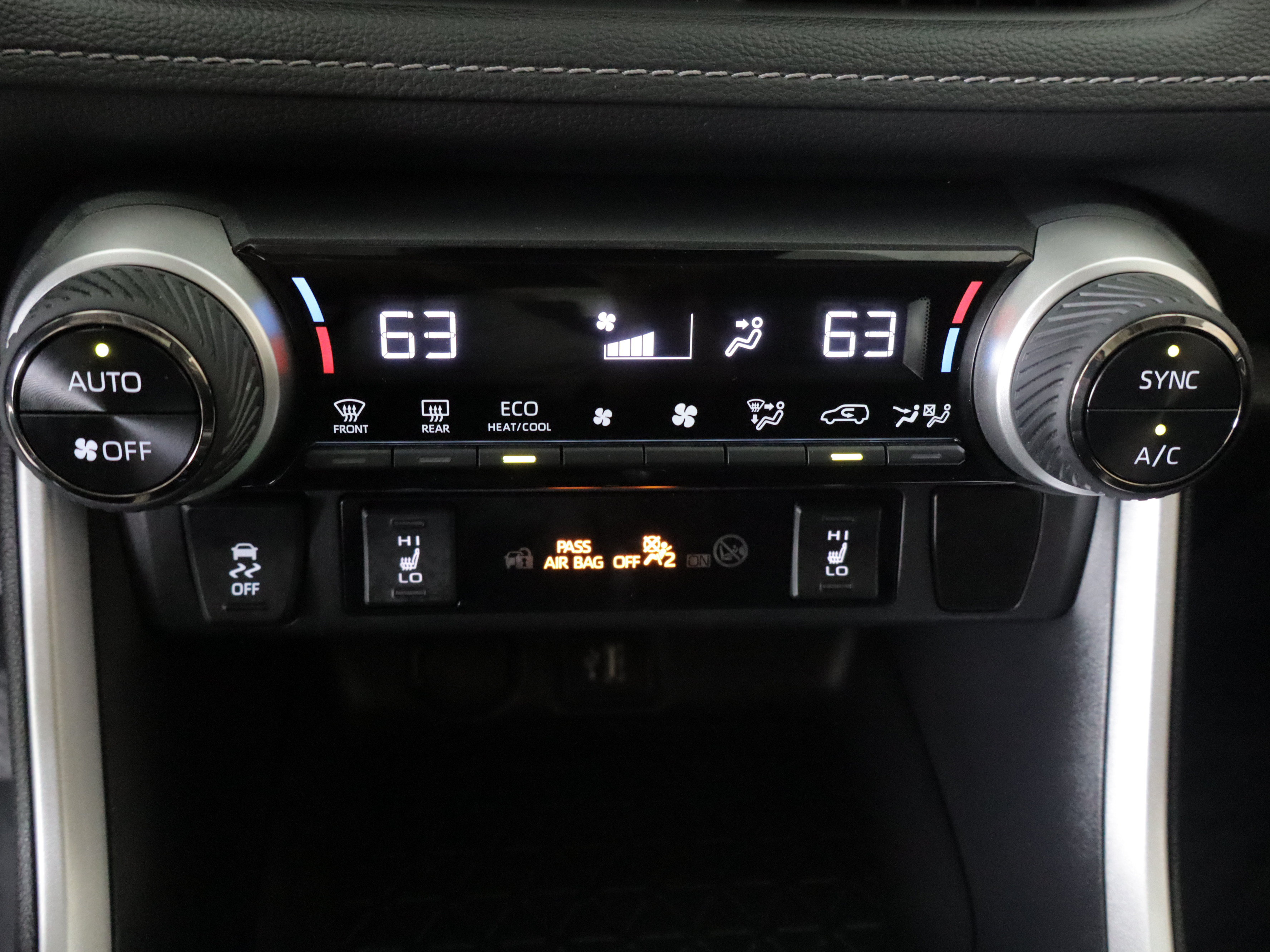 Used 2025 Toyota RAV4 XLE w/ Convenience Package AWD/4WD image 17
