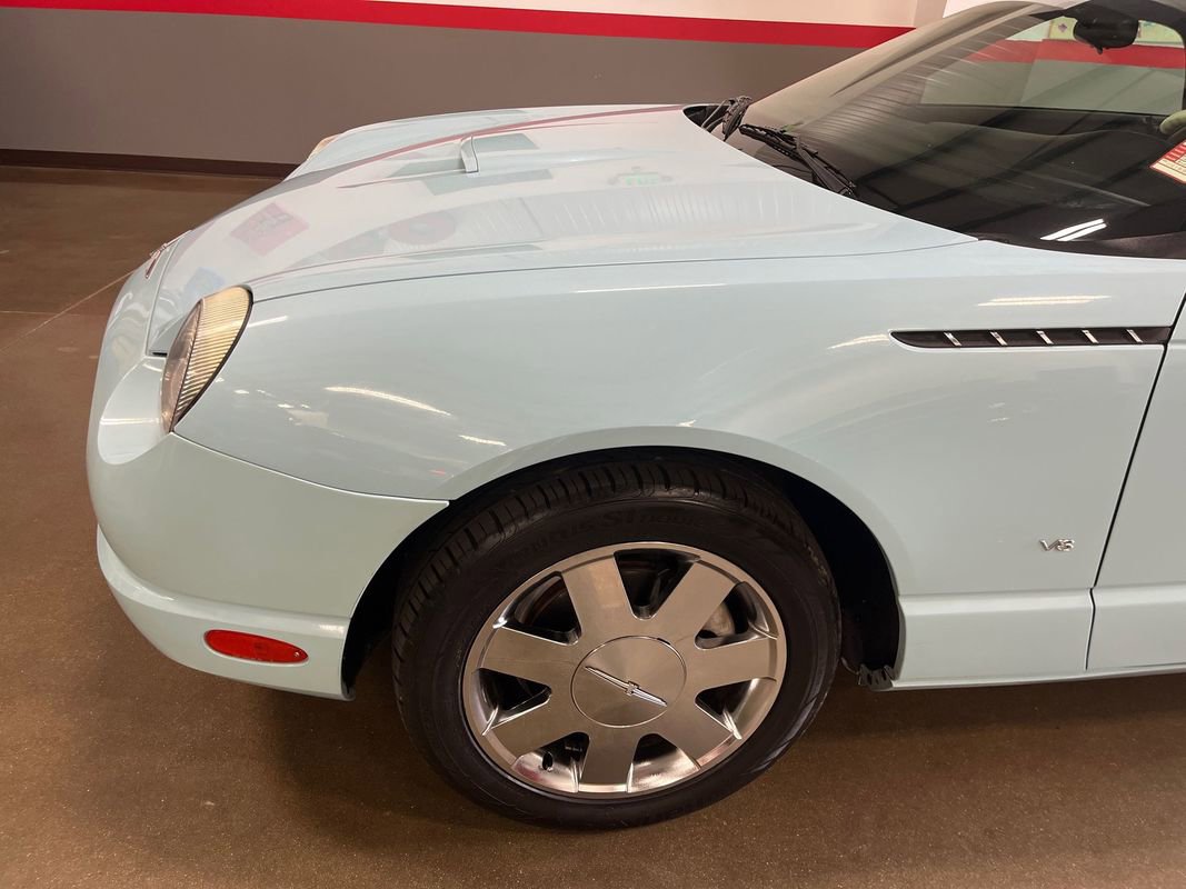 Used 2003 Ford Thunderbird image 71