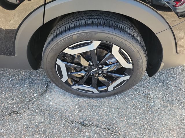 Used 2025 Kia Telluride S FWD image 7