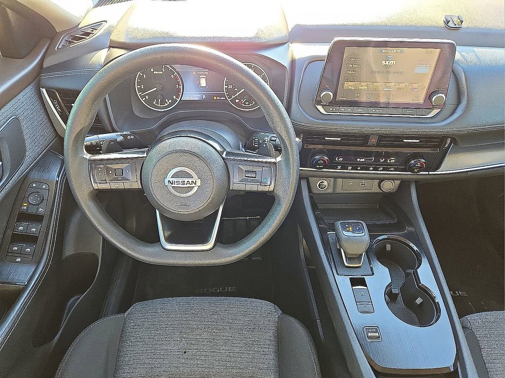 Used 2021 Nissan Rogue SV image 18