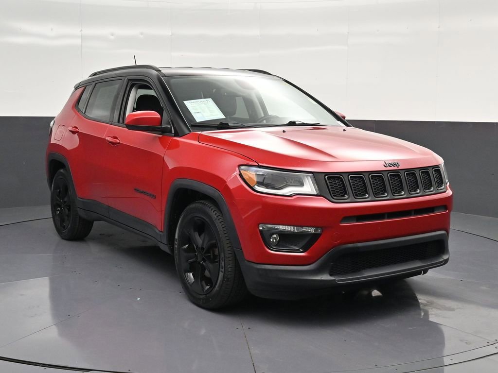 Used 2019 Jeep Compass Latitude FWD image 5