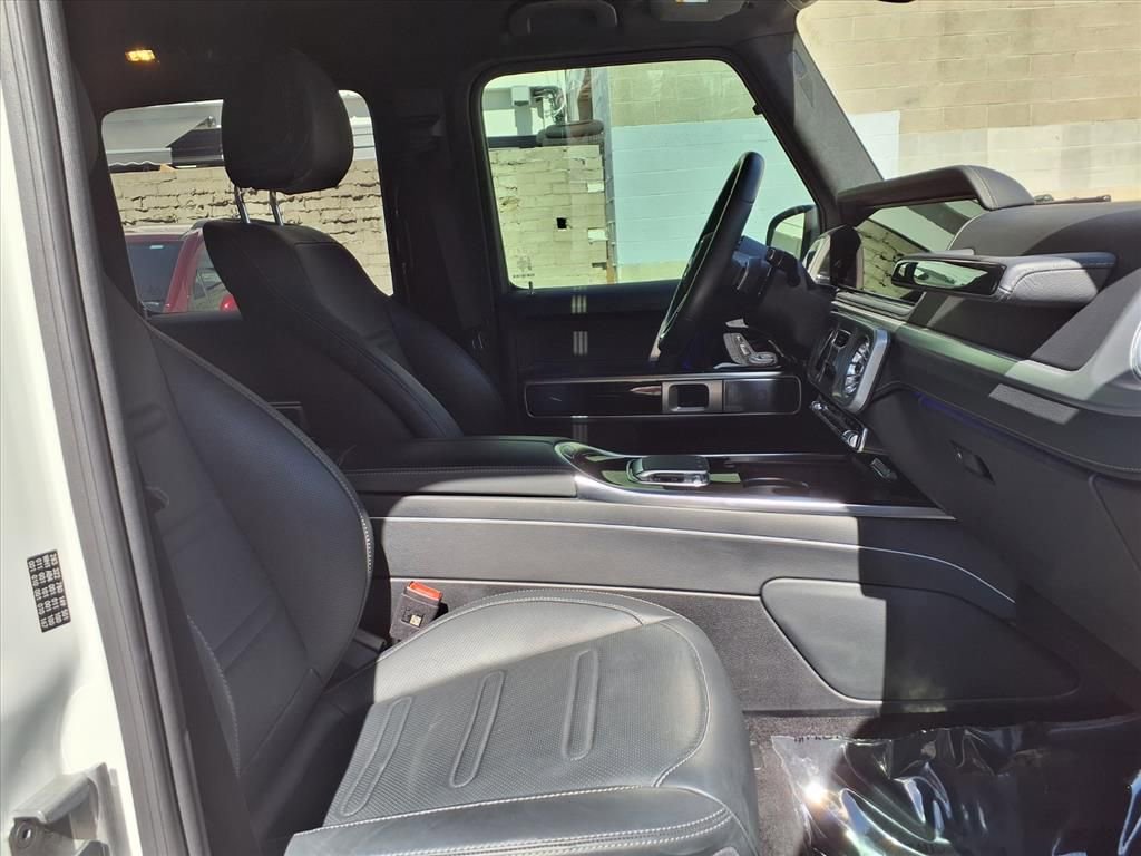 Used 2025 Mercedes-Benz G 550 image 7