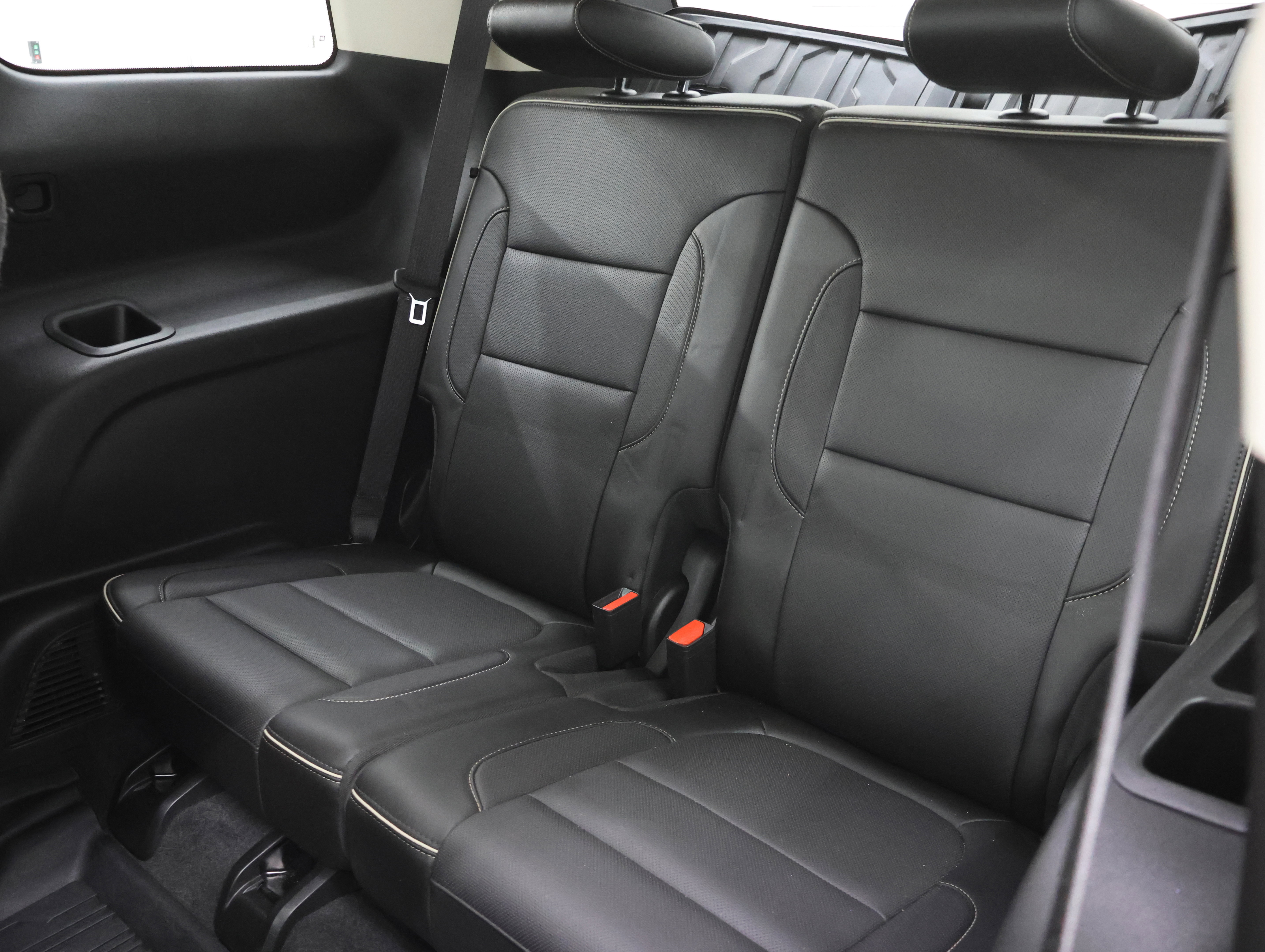 Used 2020 GMC Acadia Denali w/ Trailering Package image 10