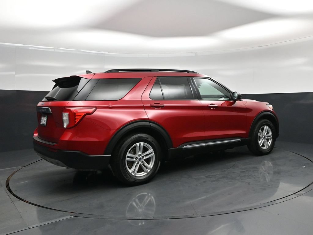 Used 2021 Ford Explorer XLT w/ Equipment Group 202A RWD image 24