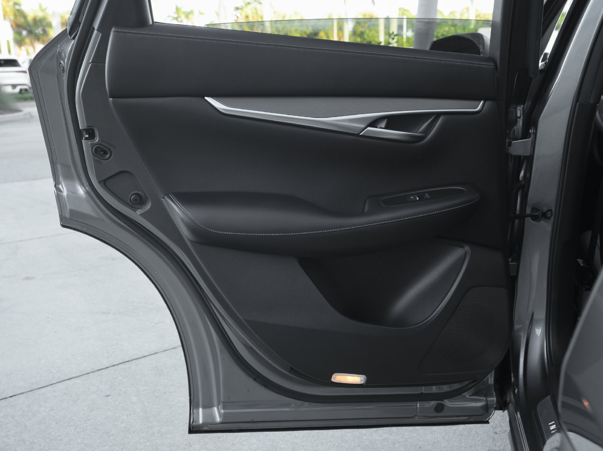 Certified 2023 INFINITI QX50 Luxe FWD image 38