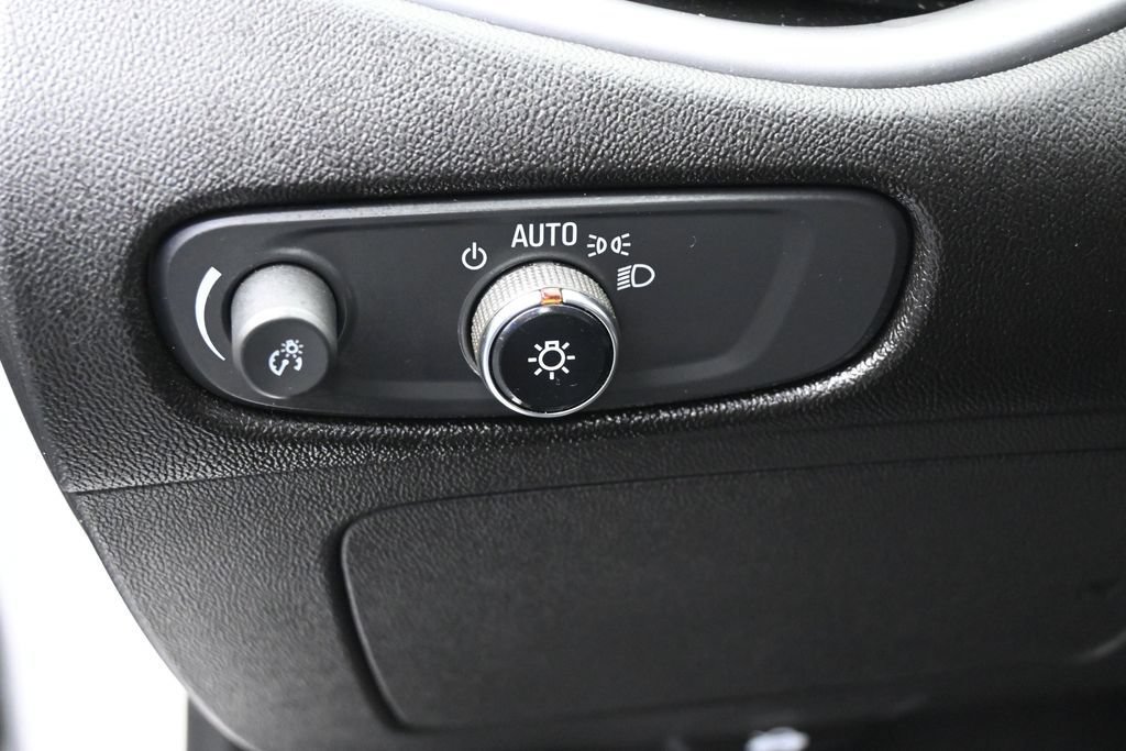 Used 2024 Chevrolet Malibu LT FWD image 12