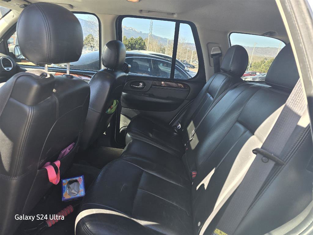 Used 2005 GMC Envoy SLT image 12