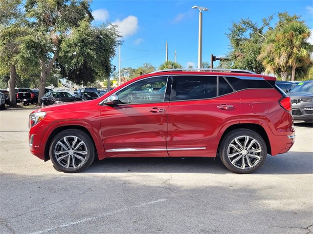 Used 2019 GMC Terrain Denali w/ Advanced Safety Package image 7