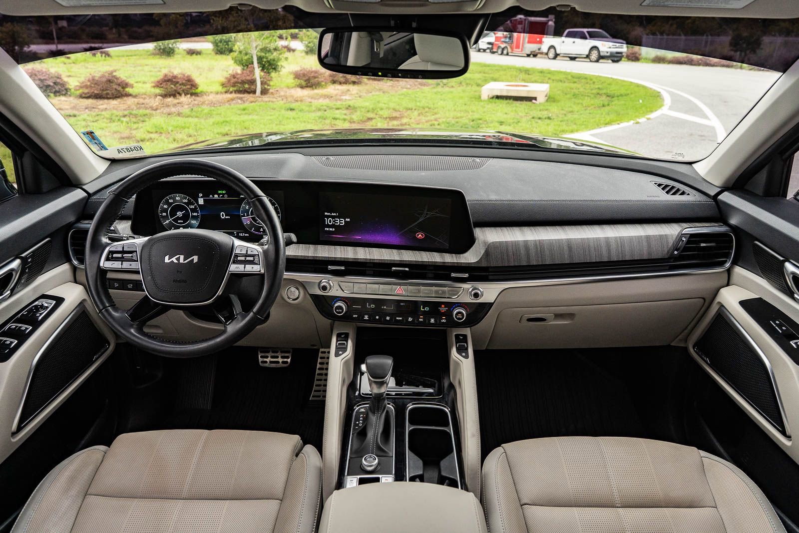 Used 2024 Kia Telluride SX FWD image 24