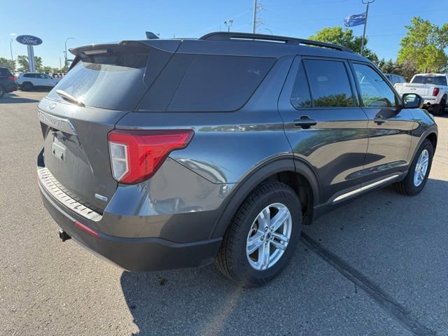 Used 2020 Ford Explorer XLT w/ Equipment Group 202A AWD/4WD image 10