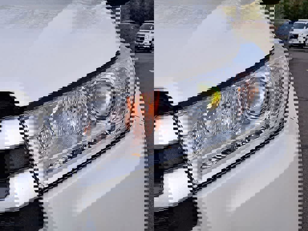 Used 2019 Toyota Highlander LE image 29