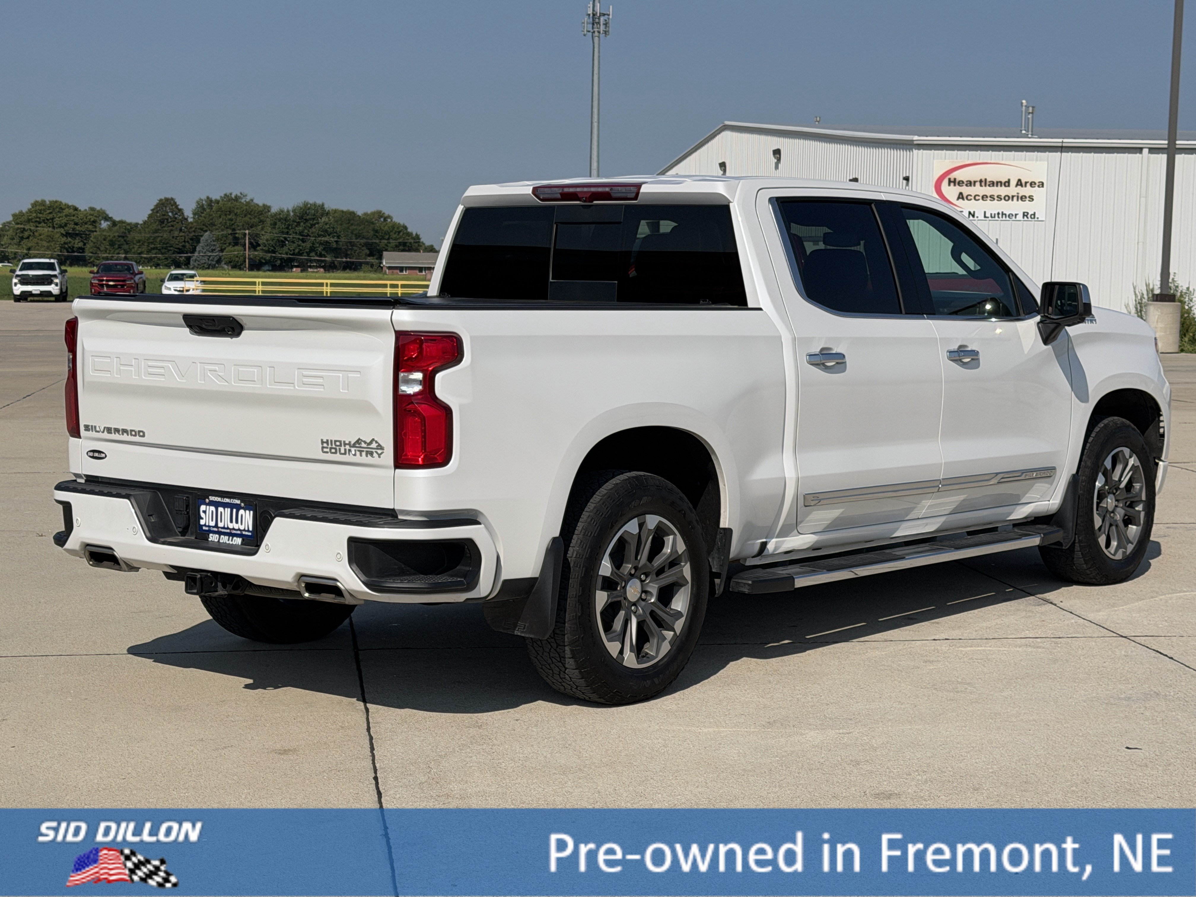 Certified 2024 Chevrolet Silverado 1500 High Country AWD/4WD image 4