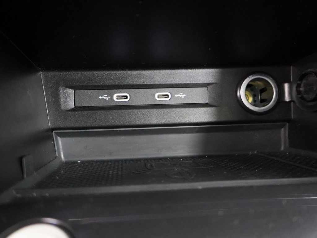 Used 2023 Volkswagen Tiguan SE R-Line image 6