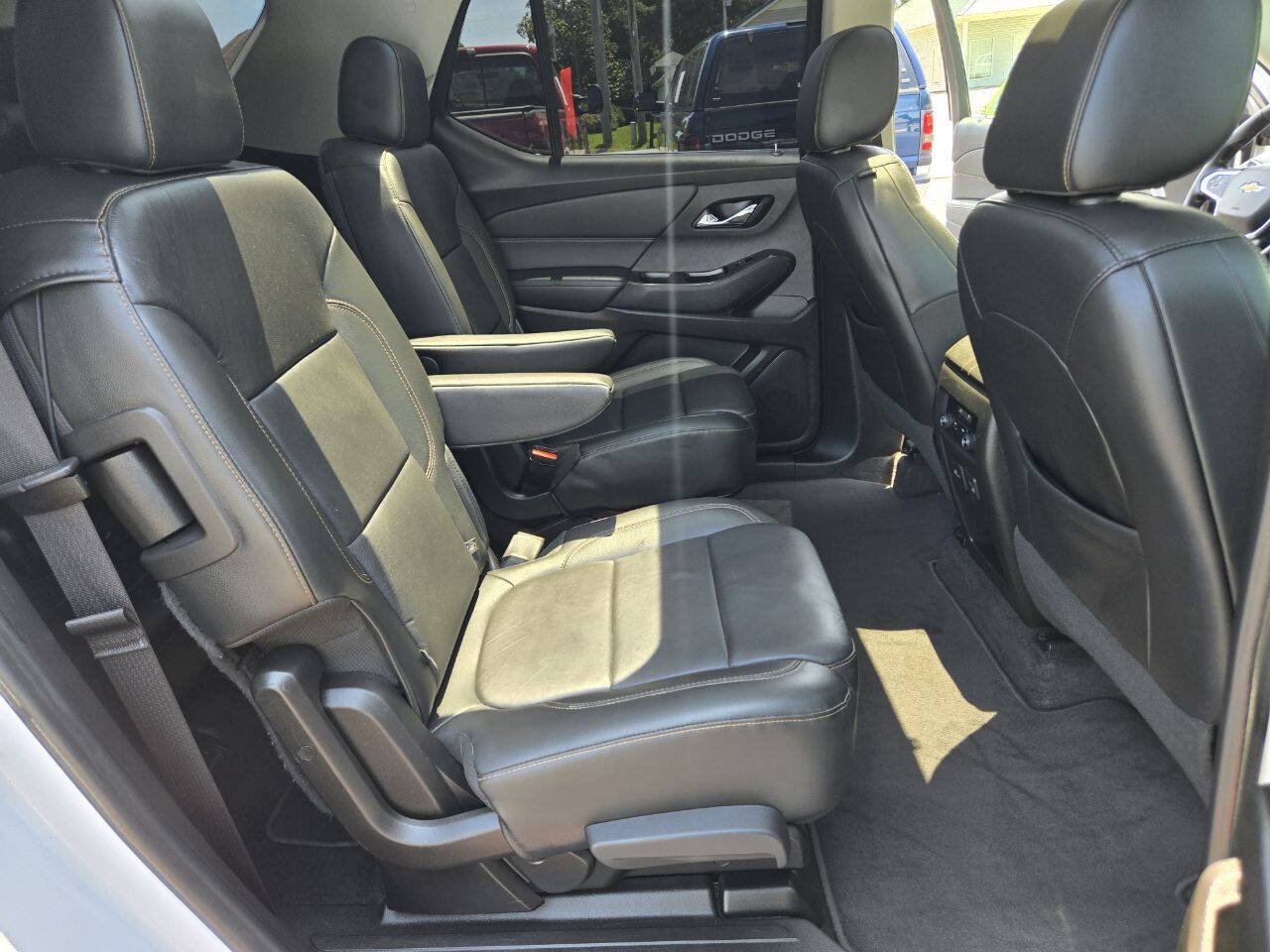 Used 2019 Chevrolet Traverse LT FWD image 50
