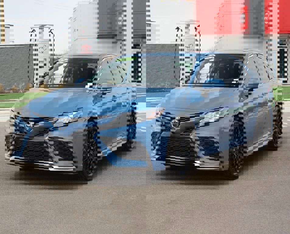 Used 2024 Toyota Camry XSE w/ Navigation Package image 24