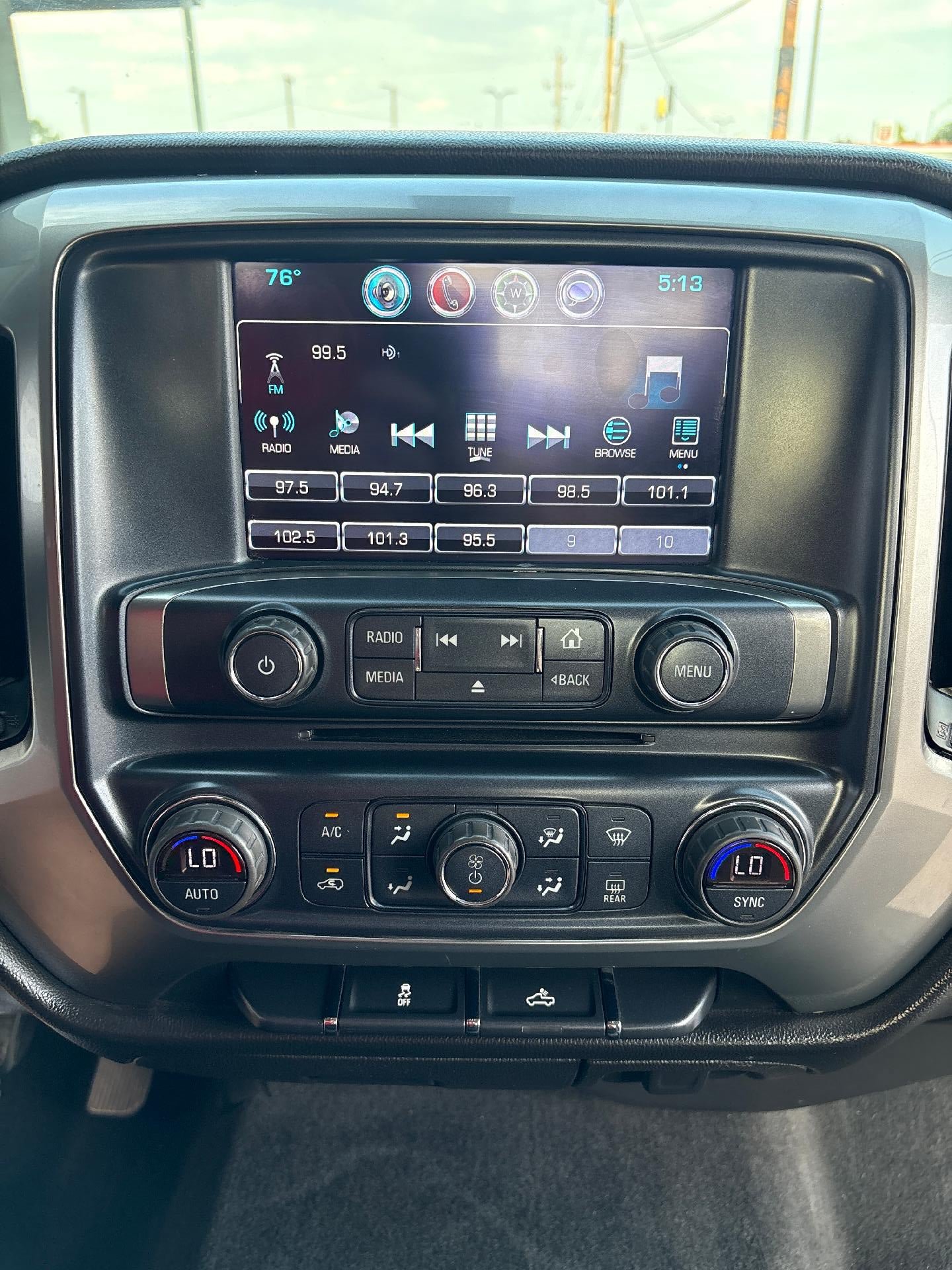 Used 2018 Chevrolet Silverado 1500 LT w/ All Star Edition AWD/4WD image 19