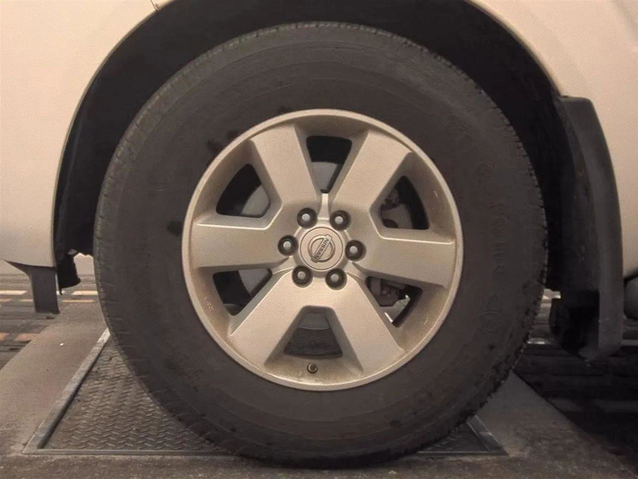 Used 2008 Nissan Pathfinder SE w/ Premium Pkg image 6