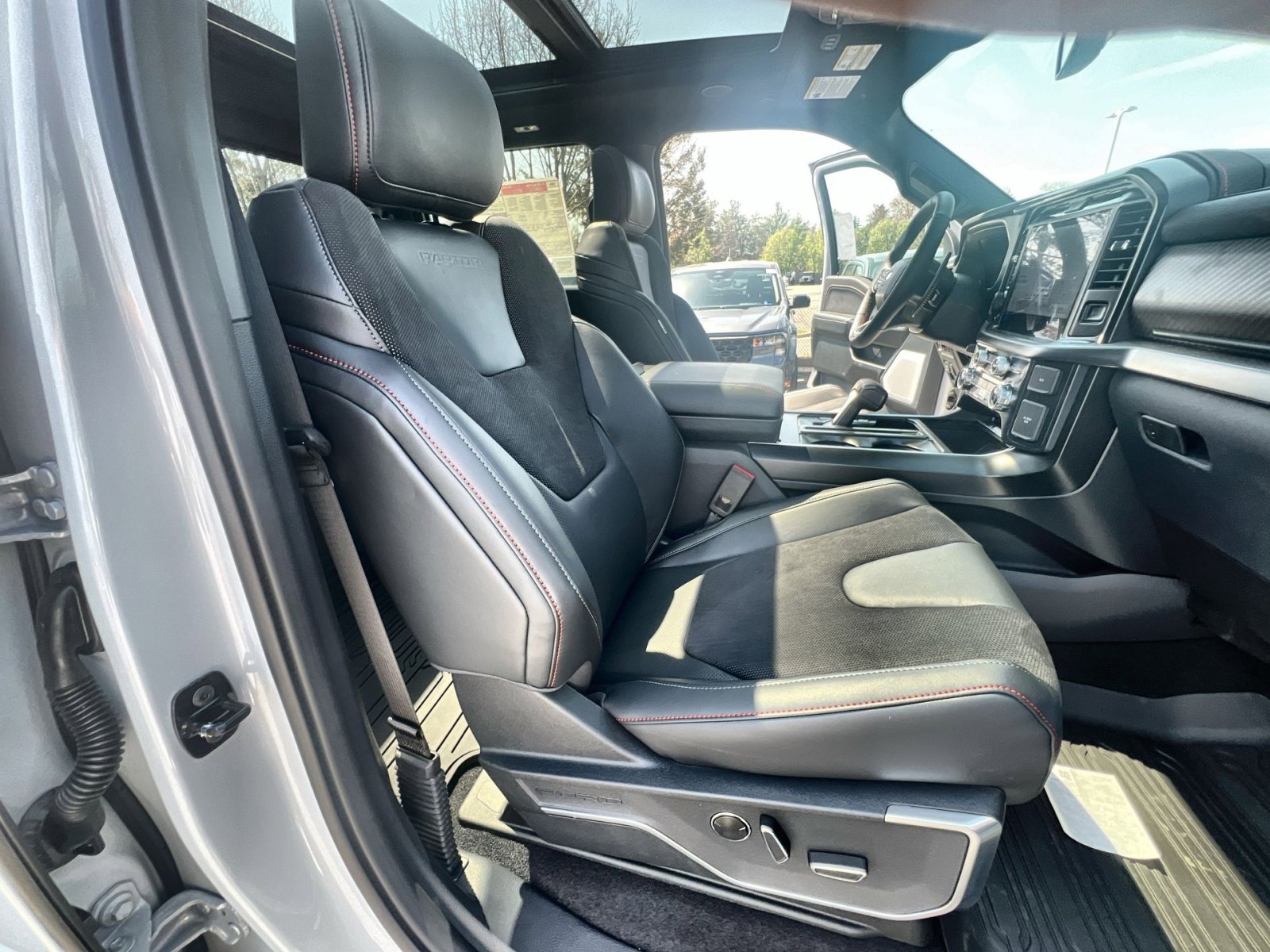 New 2025 Ford F150 Raptor image 27