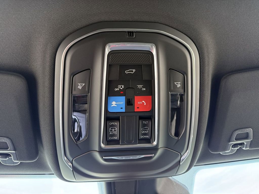 New 2026 Jeep Grand Cherokee Laredo X image 17