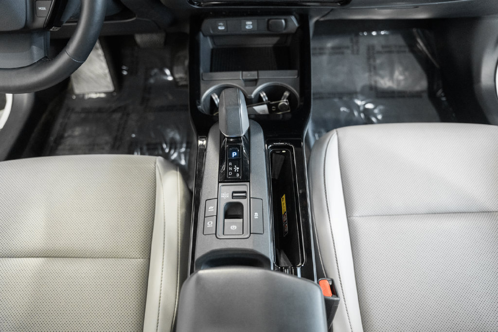 Used 2024 Toyota Prius Limited AWD/4WD image 26