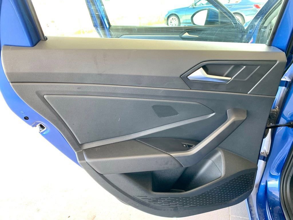 Used 2024 Volkswagen Jetta SE image 14