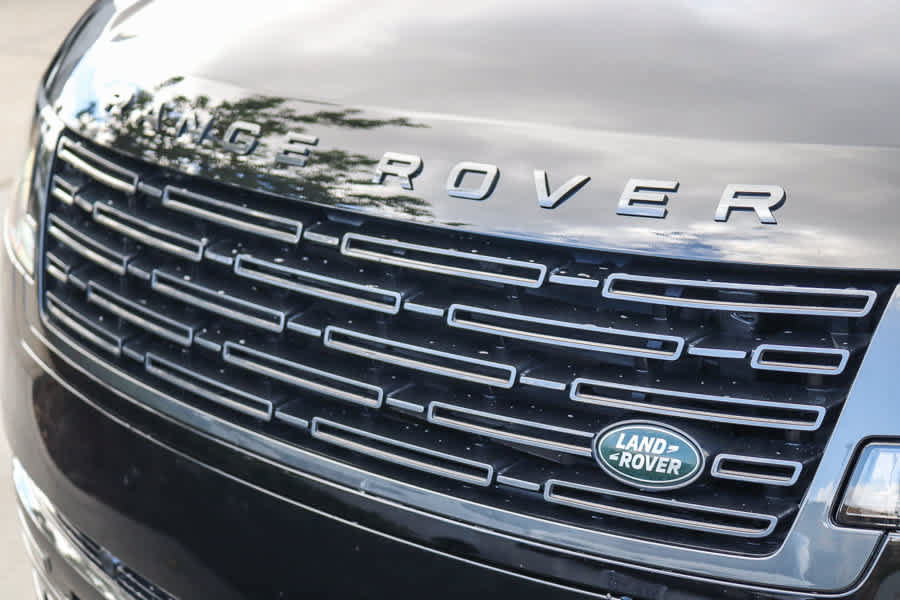 Certified 2023 Land Rover Range Rover SE AWD/4WD image 10