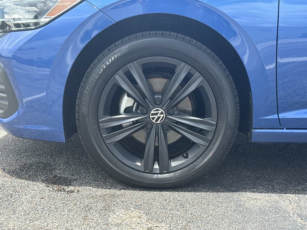 Used 2023 Volkswagen Jetta SE FWD image 9
