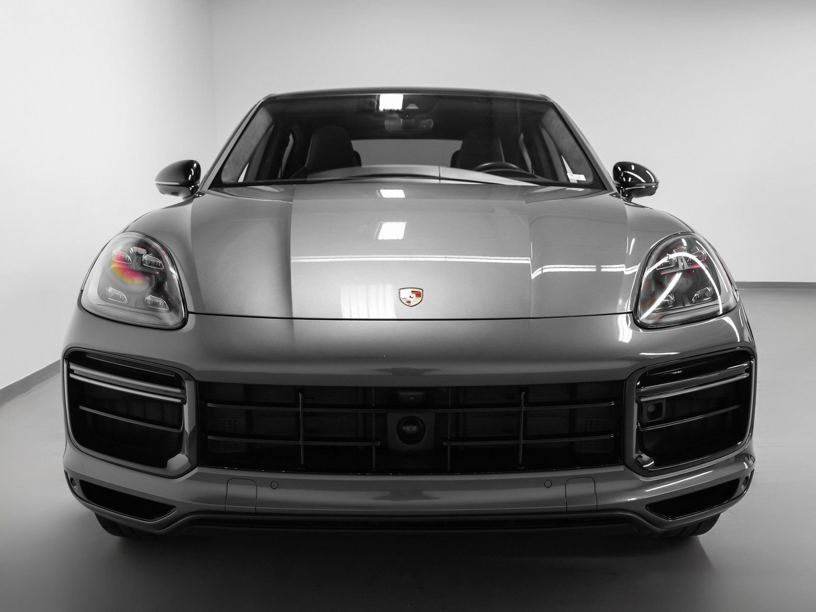 Used 2021 Porsche Cayenne Turbo image 8