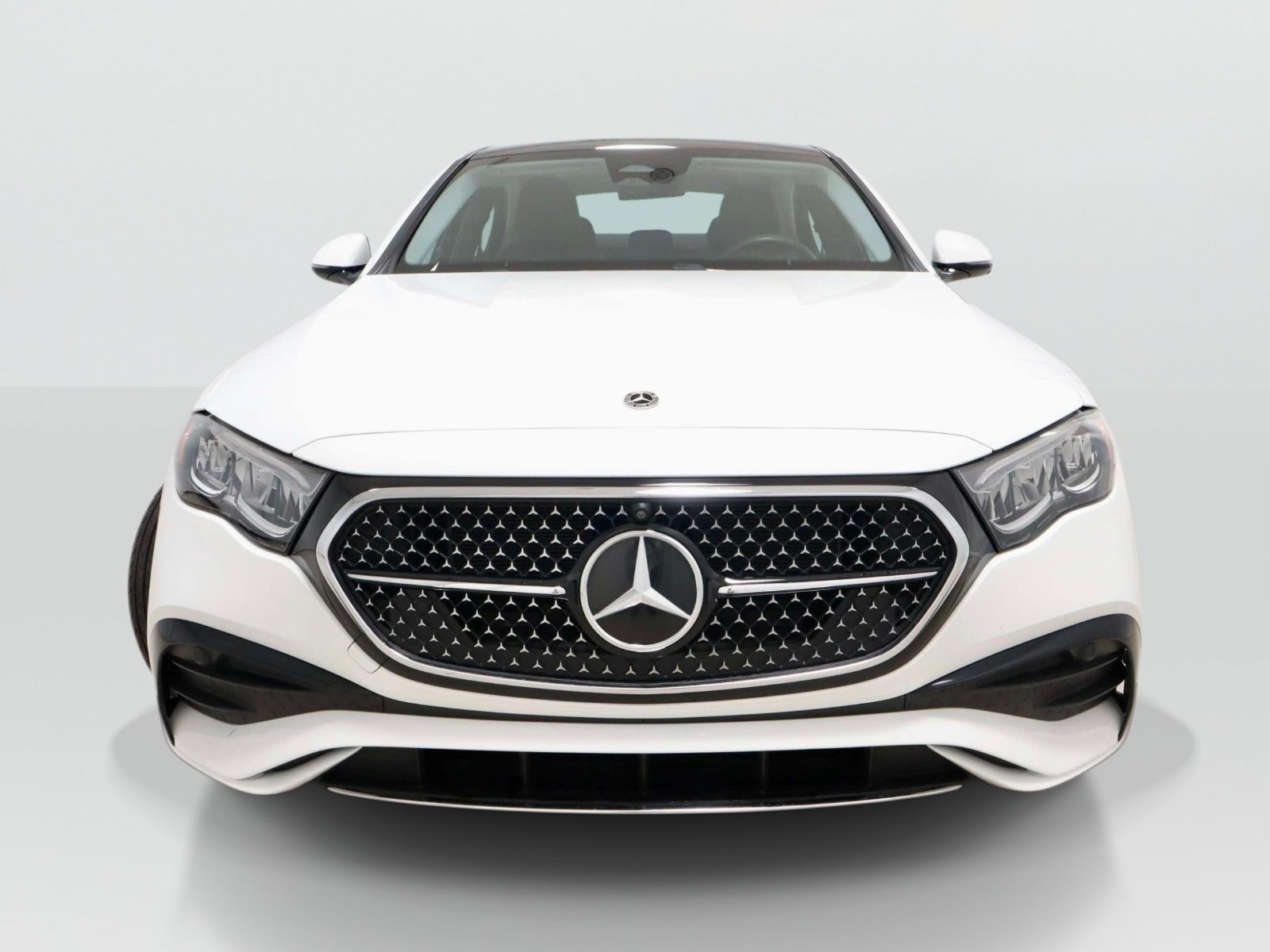 Used 2025 Mercedes-Benz E 350 Sedan w/ Winter Package image 8
