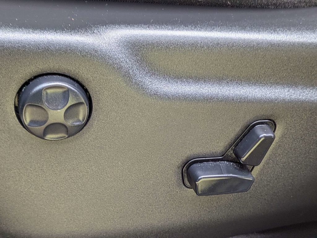 Used 2019 Jeep Grand Cherokee Altitude RWD image 20