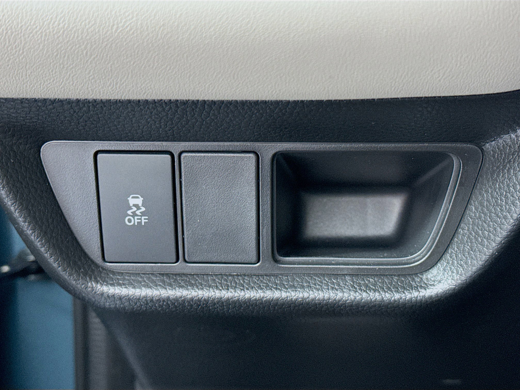New 2026 Honda HR-V EX-L image 10