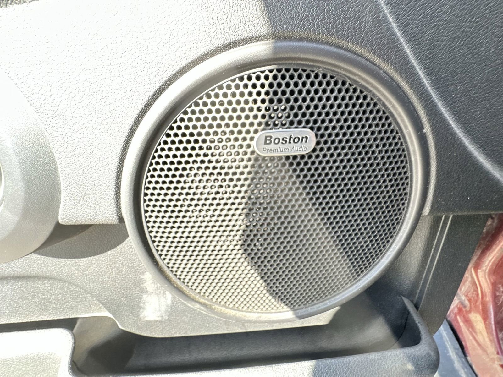 Used 2008 Jeep Commander Sport image 20