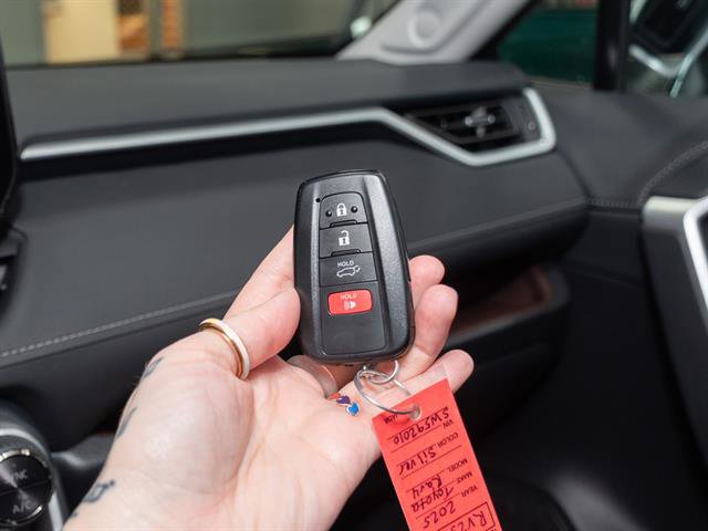 New 2025 Toyota RAV4 Limited image 15